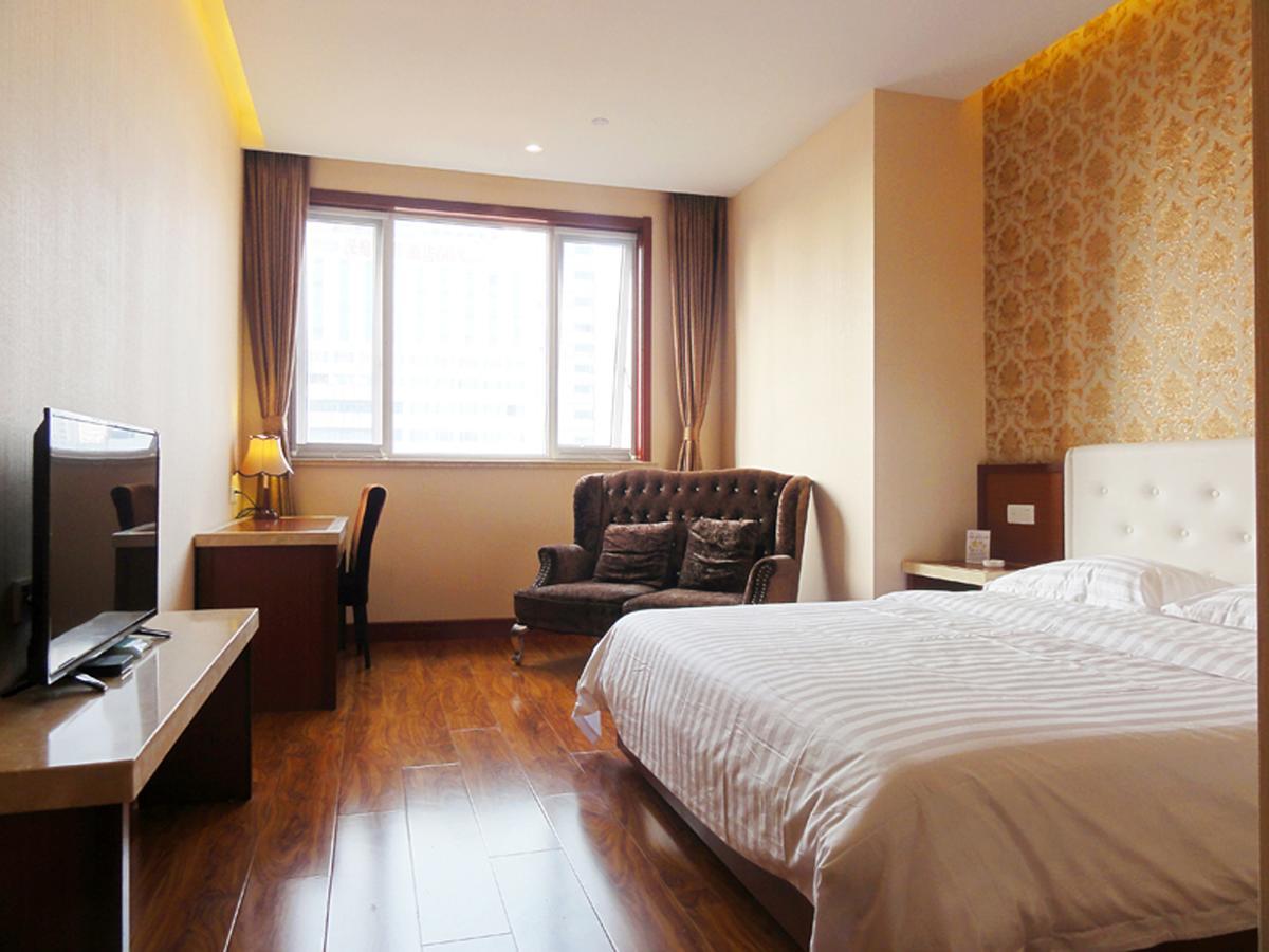 Hua Qi Kaiserdom Hotel Zhongshan Road St Michael'S Cathedral And Zhanqiao Pier Qingdao Buitenkant foto