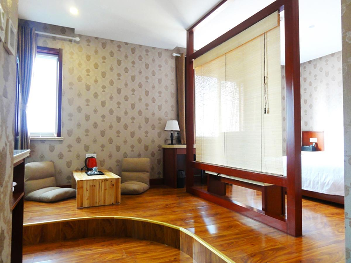 Hua Qi Kaiserdom Hotel Zhongshan Road St Michael'S Cathedral And Zhanqiao Pier Qingdao Buitenkant foto