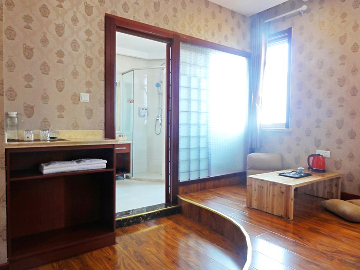 Hua Qi Kaiserdom Hotel Zhongshan Road St Michael'S Cathedral And Zhanqiao Pier Qingdao Buitenkant foto